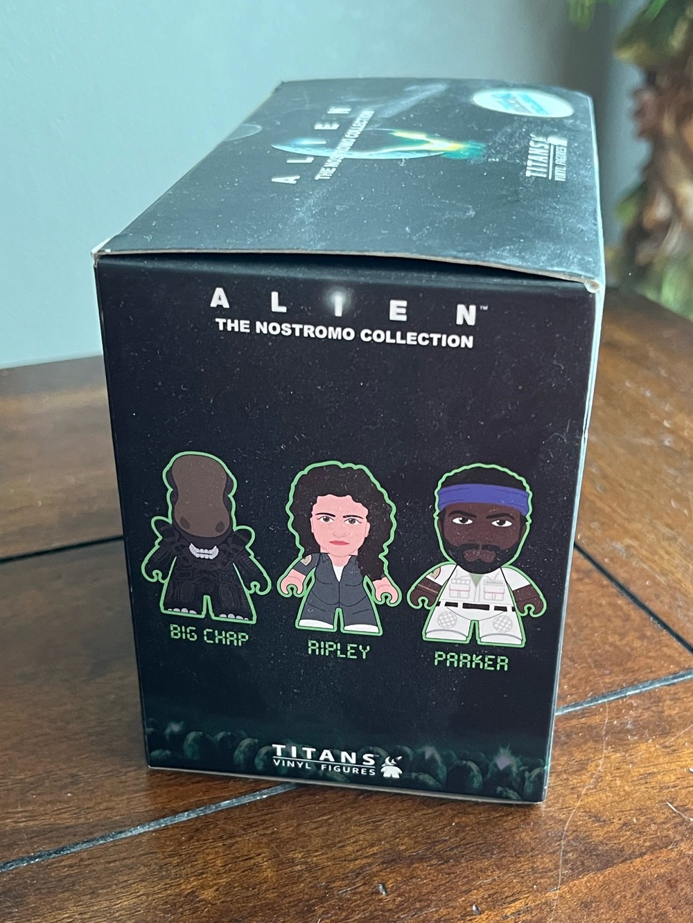 Alien Nostromo Sci-Fi Vinyl Figures Box Set | TITANS Exclusive - Picture 4 of 8